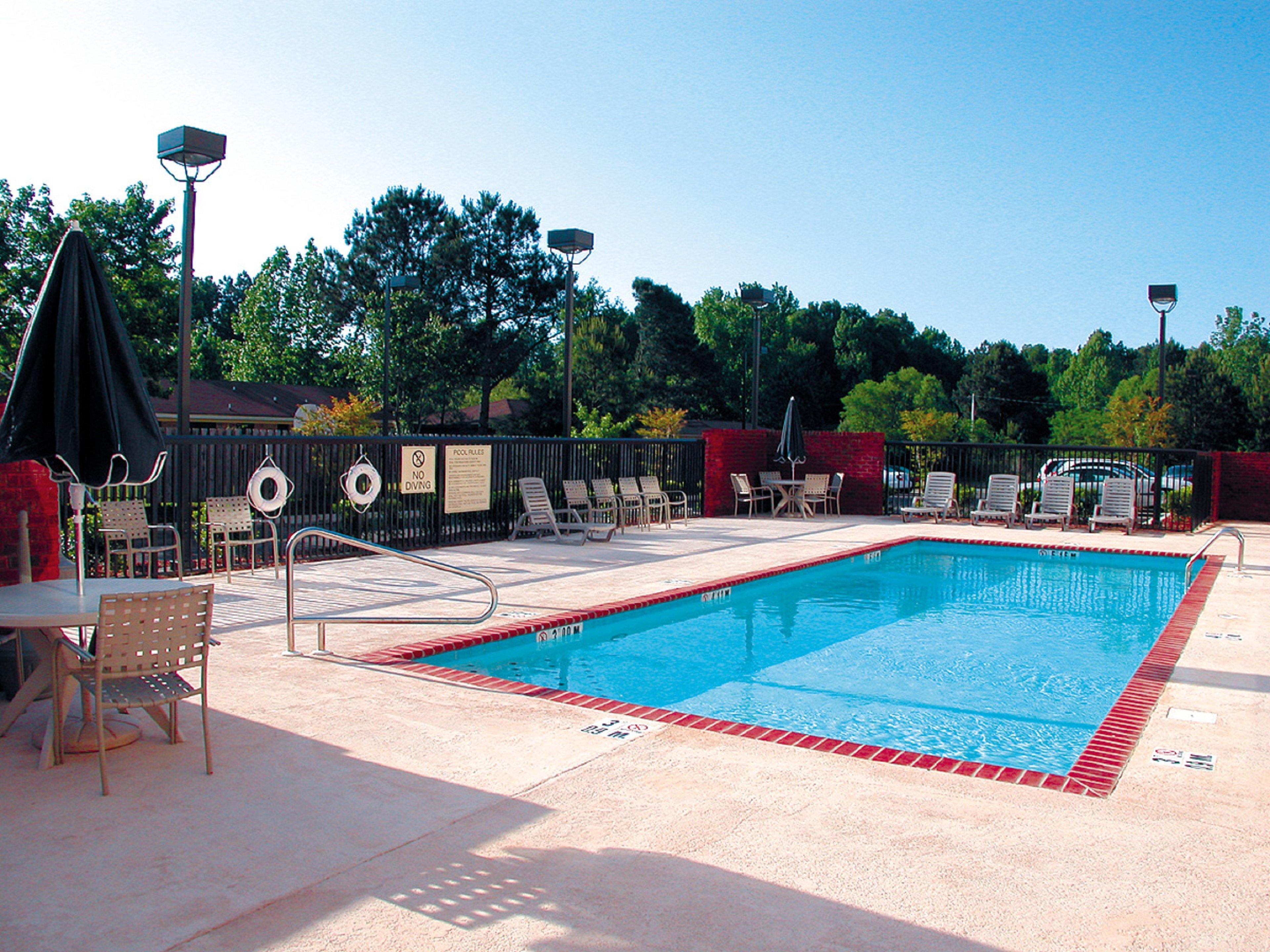 Holiday Inn Express & Suites Tupelo, An Ihg Hotel Exterior photo